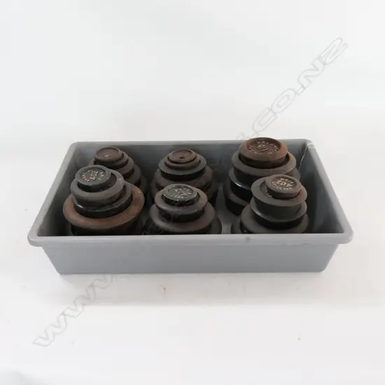 CAST IRON NESTING WEIGHTS (APPROX 27) AVERY, CRANE, ETC